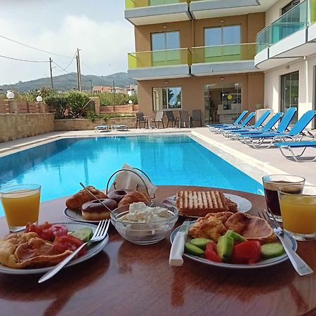 Crystal Bay Hotel Kissamos Bagian luar foto